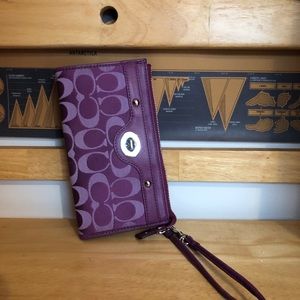 Coach Wristlet Pocketbook